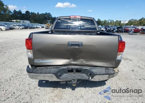 2010 Toyota Tundra Double Cab Sr5 z USA, uszkodzony, nr VIN 5TFRM5F13AX014962